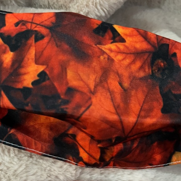 New set/2 Leaves face masks - Picture 2 of 5